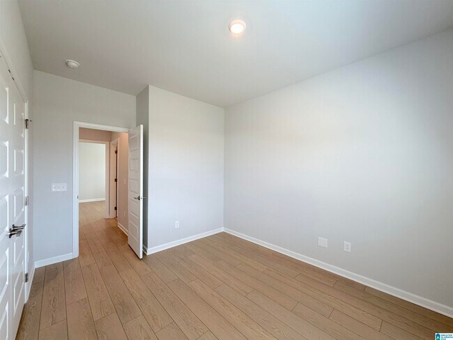 Building Photo - 234 Granby Ln
