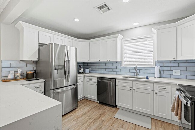 Building Photo - 2503 46th St