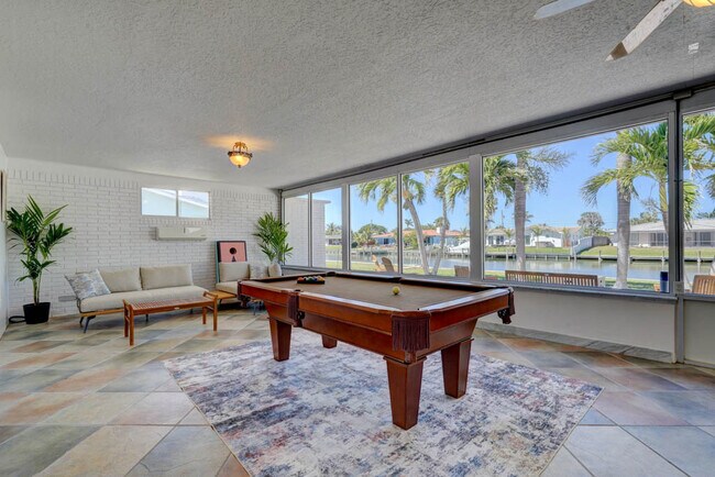 Building Photo - 107 Jamaica Dr