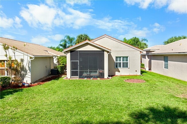 Building Photo - 10535 Carolina Willow Dr