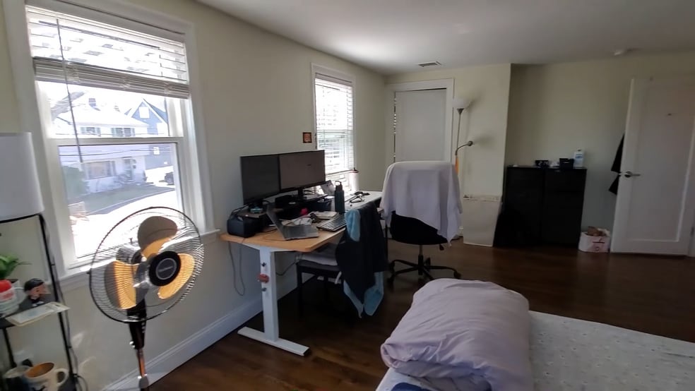 Building Photo - 77 Rock Glen Rd