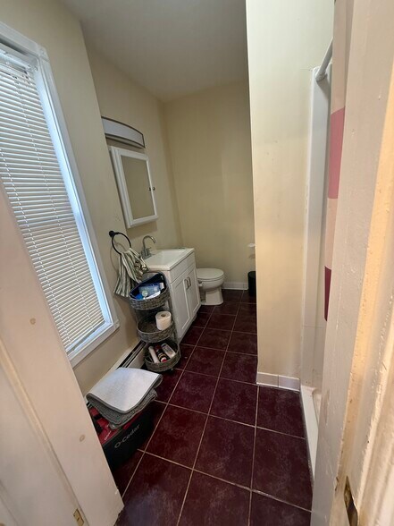 Building Photo - 36 Pratt St