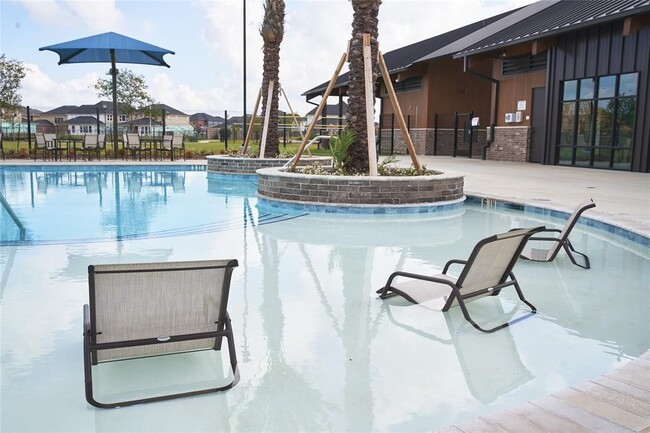 Building Photo - 21815 Sunshine Cove Ln