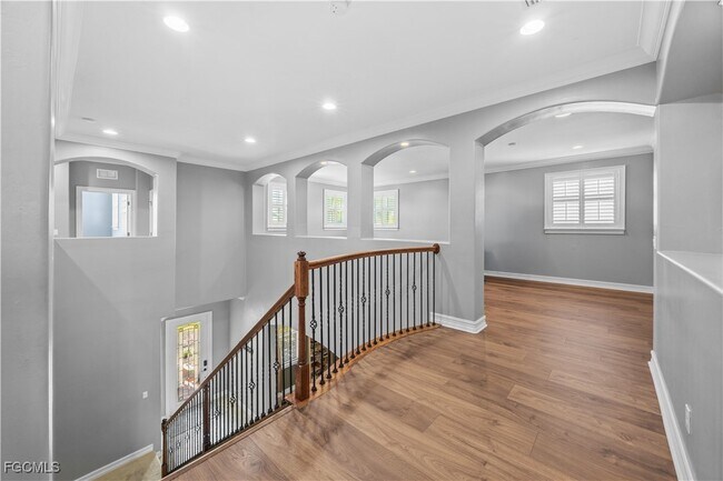 Building Photo - 8250 Sumner Ave