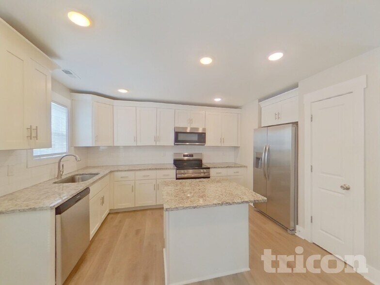 Building Photo - 417 Brookfield Dr