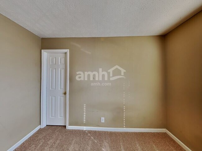 Building Photo - 5224 Ridgefalls Way