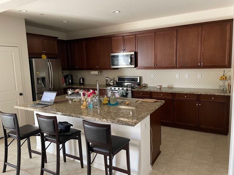 Building Photo - 3931 Merryvale Way