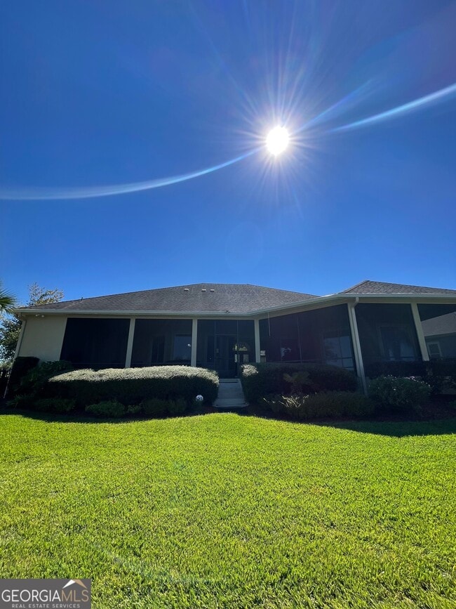 Building Photo - 208 Serpentine Dr