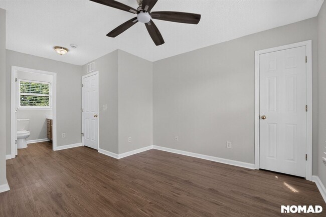Building Photo - 805 Hopewell St