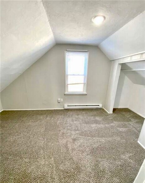 Bedroom 3 - 4172 Lambert Rd