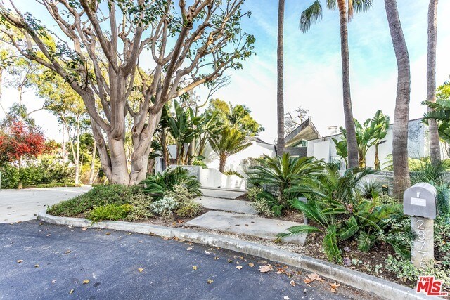 Building Photo - 28775 Sea Ranch Way