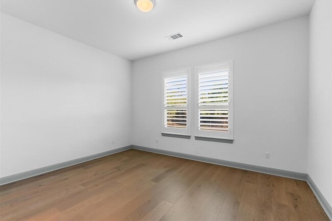 Building Photo - 16516 Leopold Trail