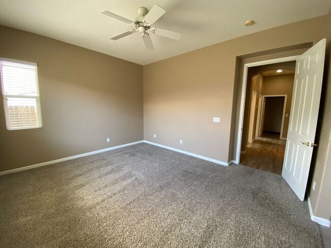 Building Photo - Beautiful 3 Bedroom + 1 FLEX ROOM Single Story House in South Meadows Reno