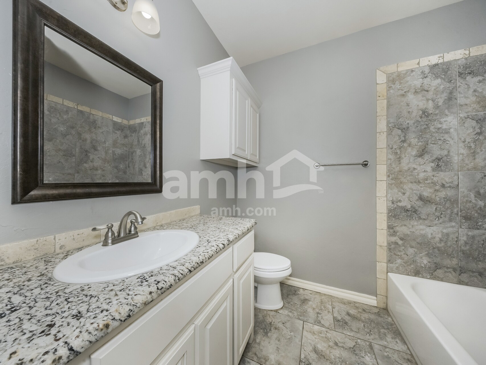 Building Photo - 416 E Charlotte Terrace