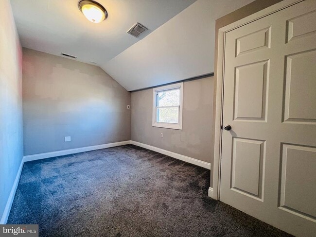 Building Photo - 2616 Arlington Blvd