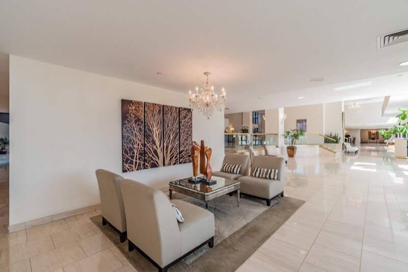 Building Photo - 3301 Bayshore Blvd