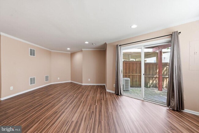 Building Photo - 22862 Cartier Terrace