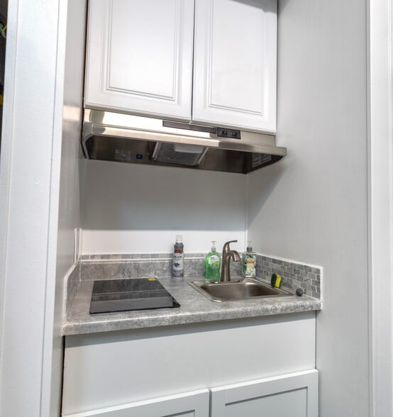 Kitchenette - 4944 Narvaez Ave
