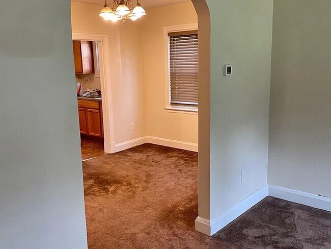 Building Photo - 2802 Berwick Ave