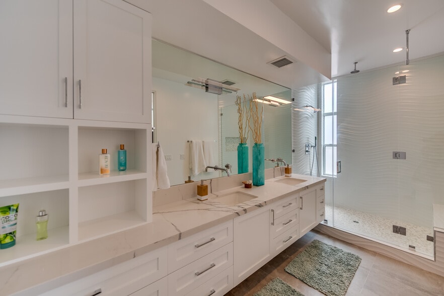 Building Photo - 1 Eastwind St