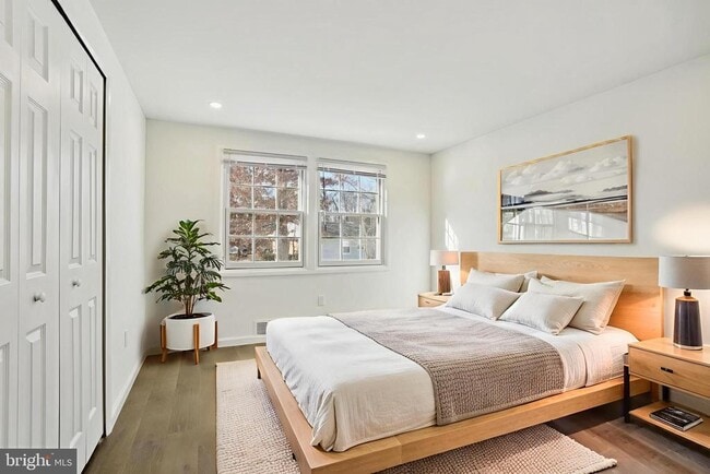 Building Photo - 13134 Madonna Ln