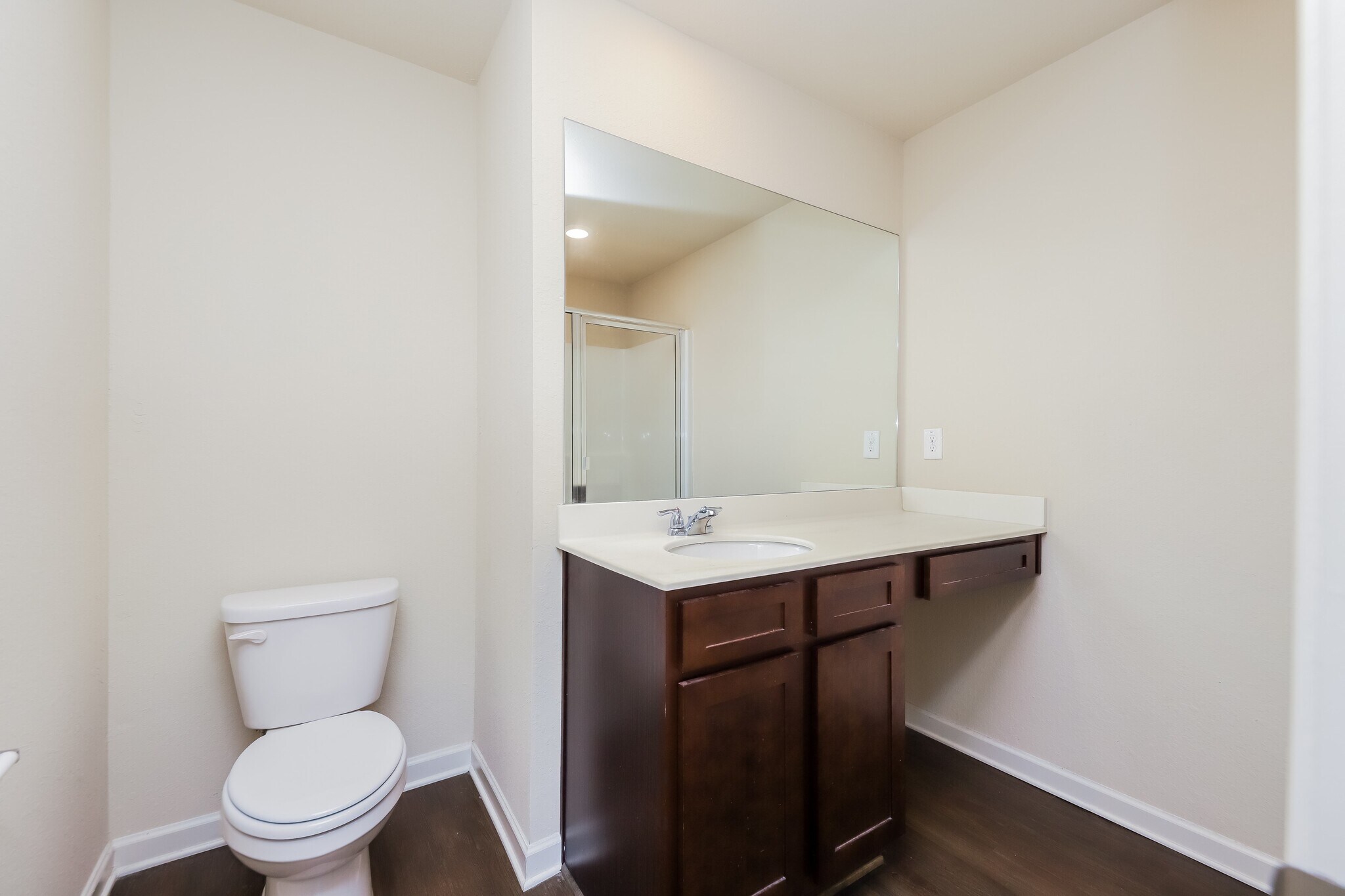 Building Photo - 207 Highwood Ln