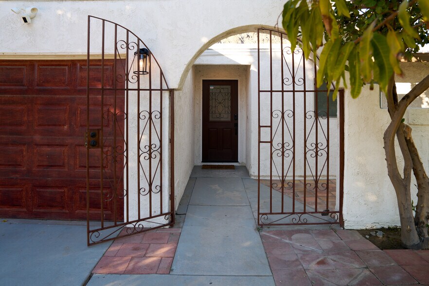 Building Photo - 46705 Washington St