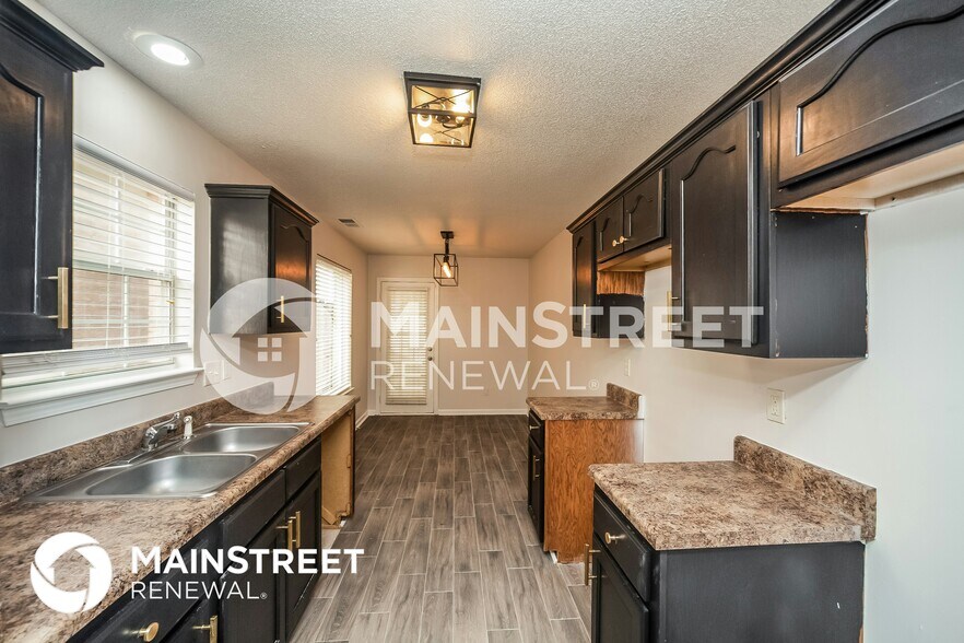 Building Photo - 9204 Lazzini Cove