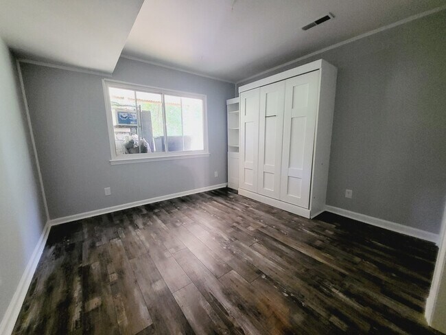 Building Photo - 3106 Point Clear Dr