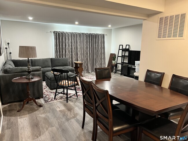 Building Photo - 47 Olcott Way