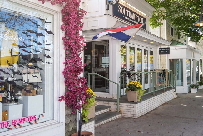 Building Photo - 14 Millstone Dr