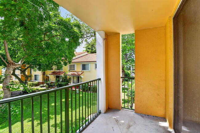 Building Photo - 107 Yacht Club Way
