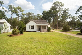 Building Photo - 1114 8th Ave