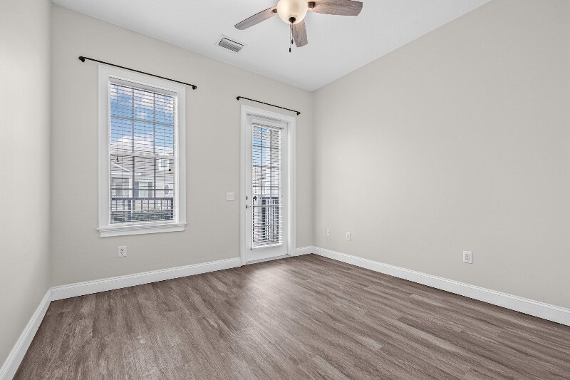 Building Photo - 110 Commonwealth Ct N