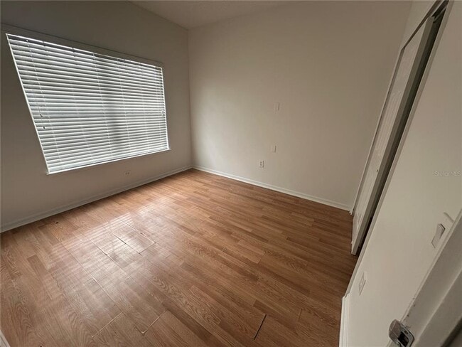 Building Photo - 1941 Island Walk Dr