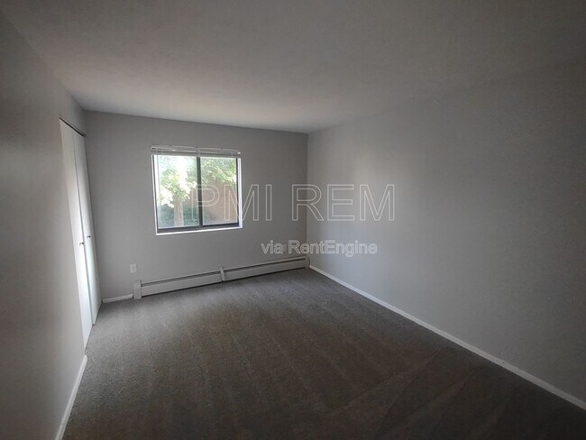 Building Photo - 14409 Triskett Rd