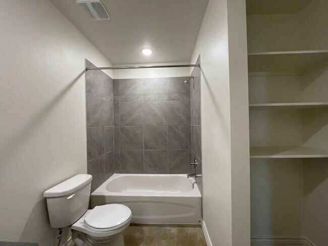 Building Photo - 2317 Zanoletti Ct
