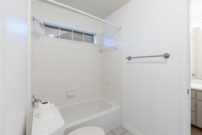 Building Photo - 3731 Charter Dr