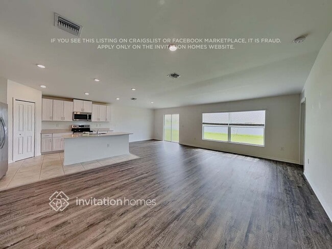 Building Photo - 4268 Palatina Way