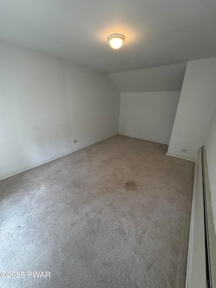 Building Photo - 93 Wayne St