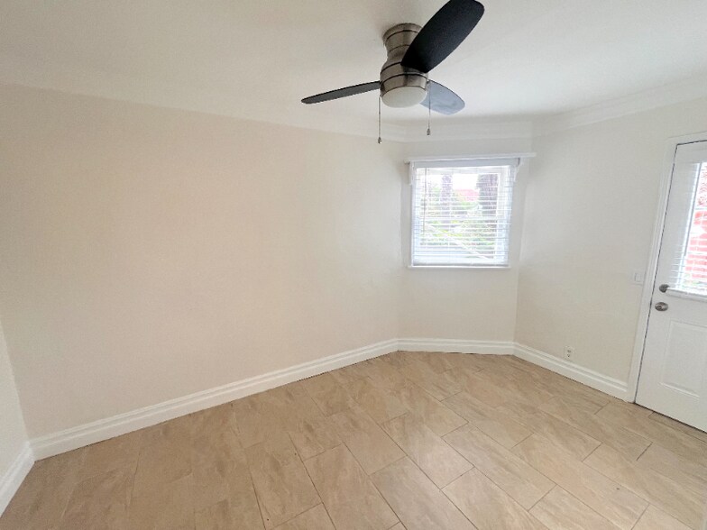 Building Photo - 212 N Coast Hwy