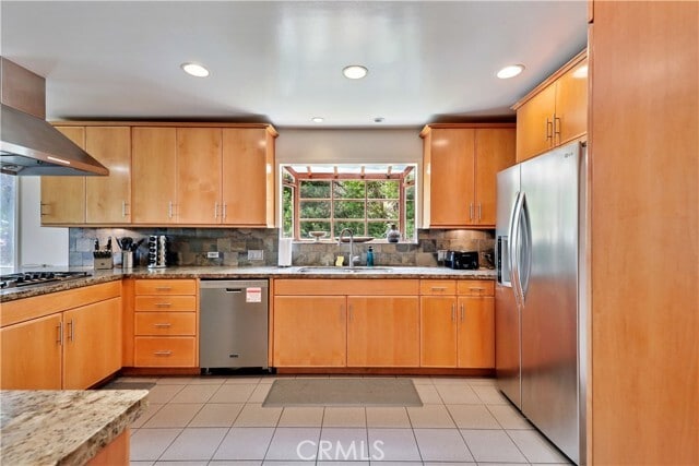 Building Photo - 7161 Grasswood Ave