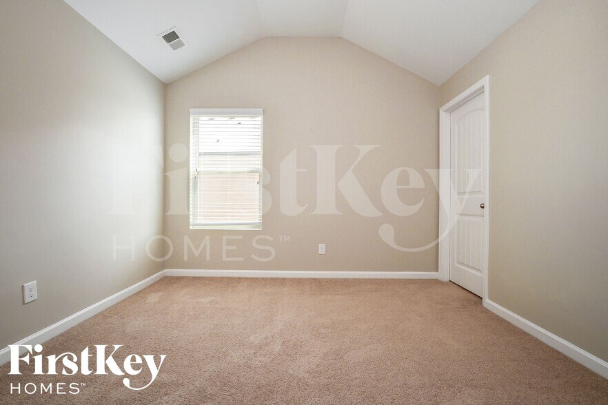 Building Photo - 1816 Crandon Ct