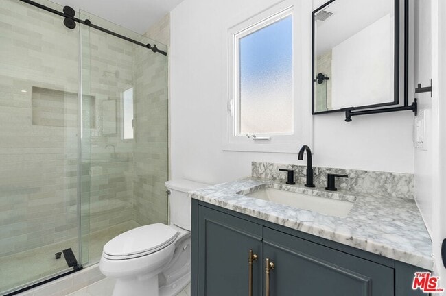 Building Photo - 2214 Benecia Ave