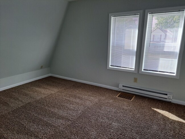 Building Photo - Laurel 3 bedroom home