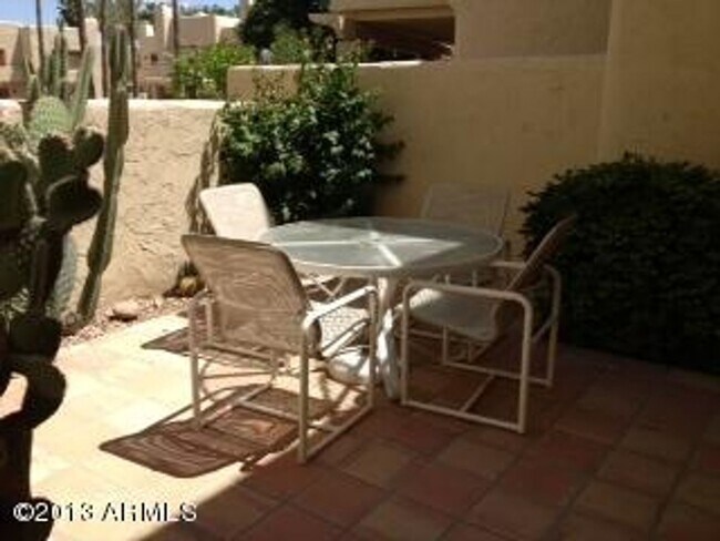 Building Photo - Resort Living at Scottsdale Road and Lincoln next to the Borgata!!  Minutes to Kierland and Old T...