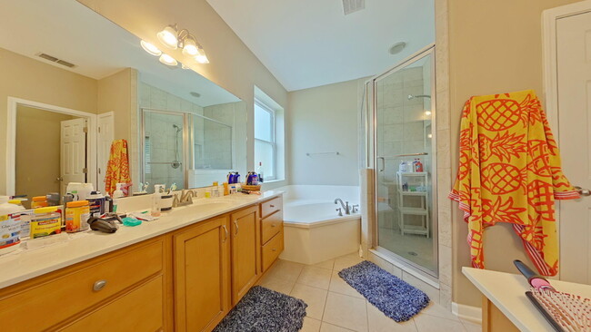 Building Photo - 858 Solimar Way