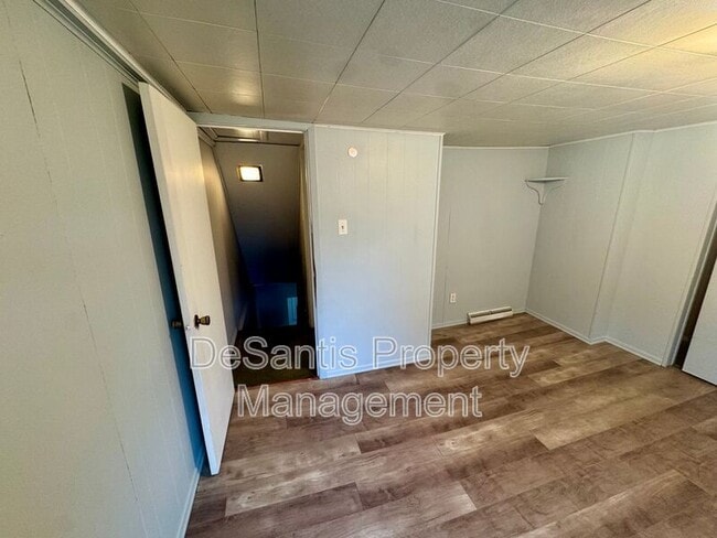 Building Photo - 474 Stang Ave