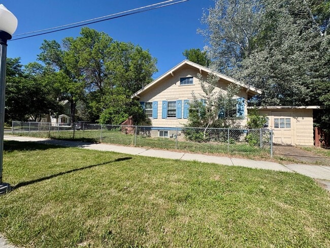Building Photo - 2 bed 1 bath Home Near the Historic District