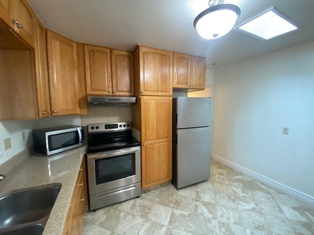 Building Photo - 340 Bishop Ave